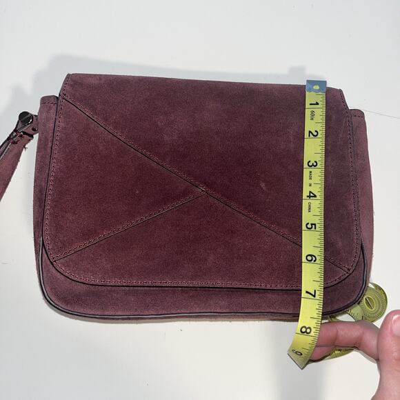 Kenneth Cole Genuine Leather Suede Crossbody Bag Purple long Copper Chain - Picture 2 of 10